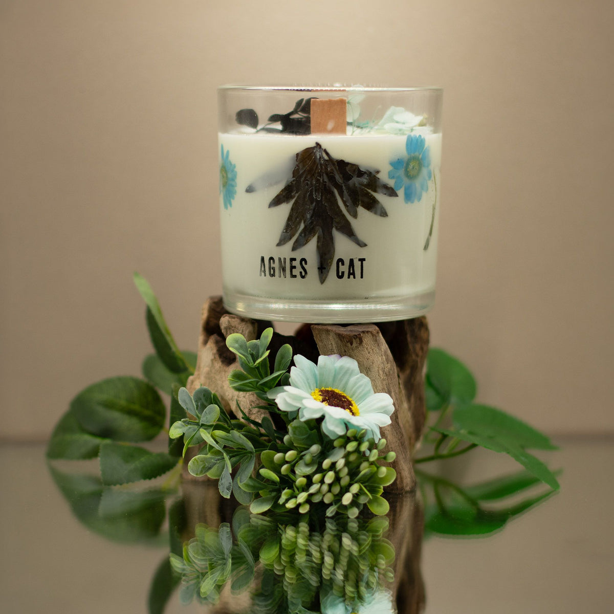 Agnes + Cat Botanical Soy Wax Candle - Seasalt & Moss - Spiru-shop.nl