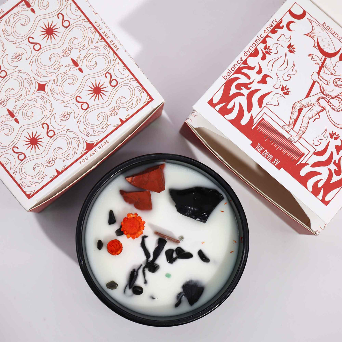 Hop Hare Crystal Magic Flower Candle - The Devil - Spiru-shop.nl
