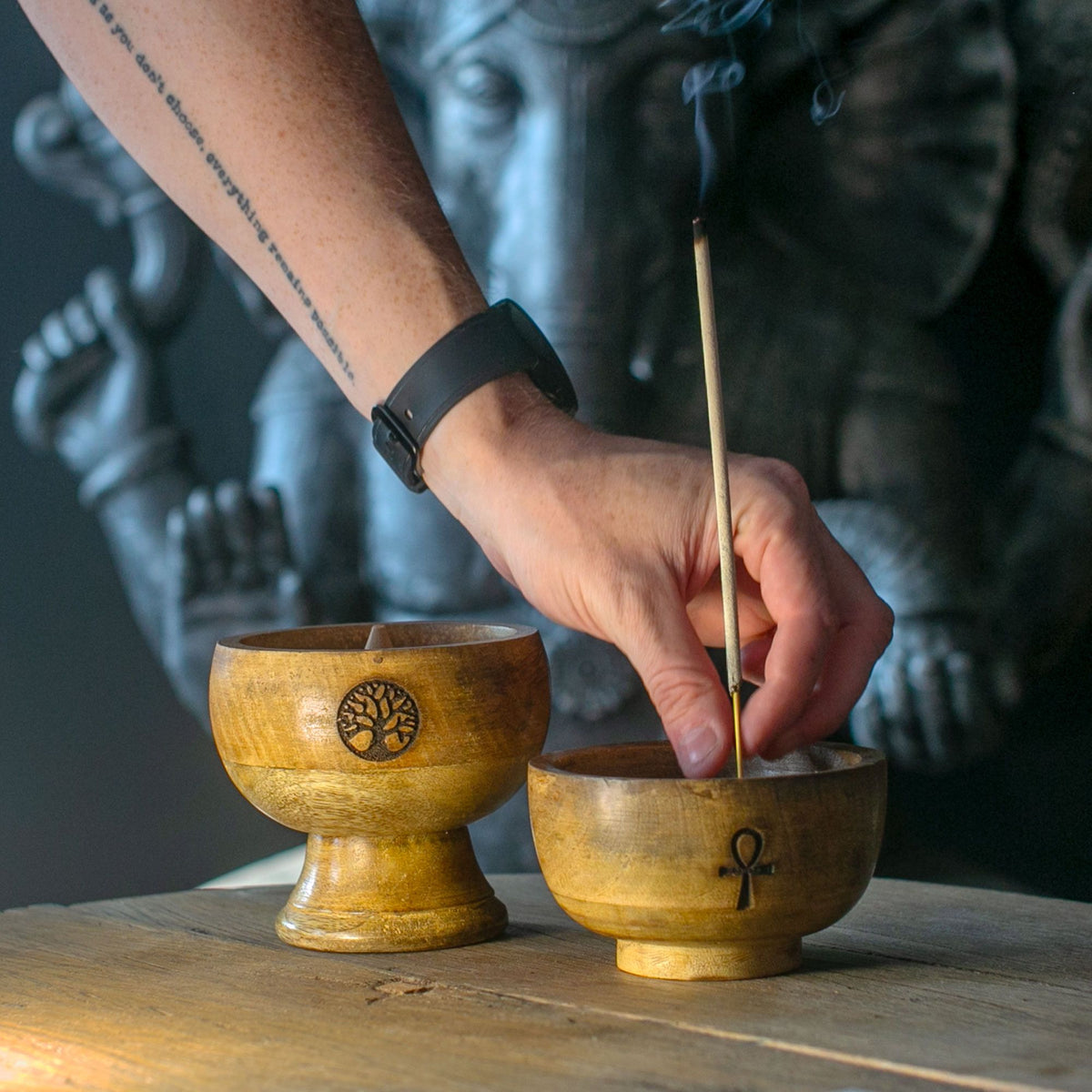 Lrg Ritual Bowl Incense Cone Holder 11x10 cm - Om - Spiru-shop.nl