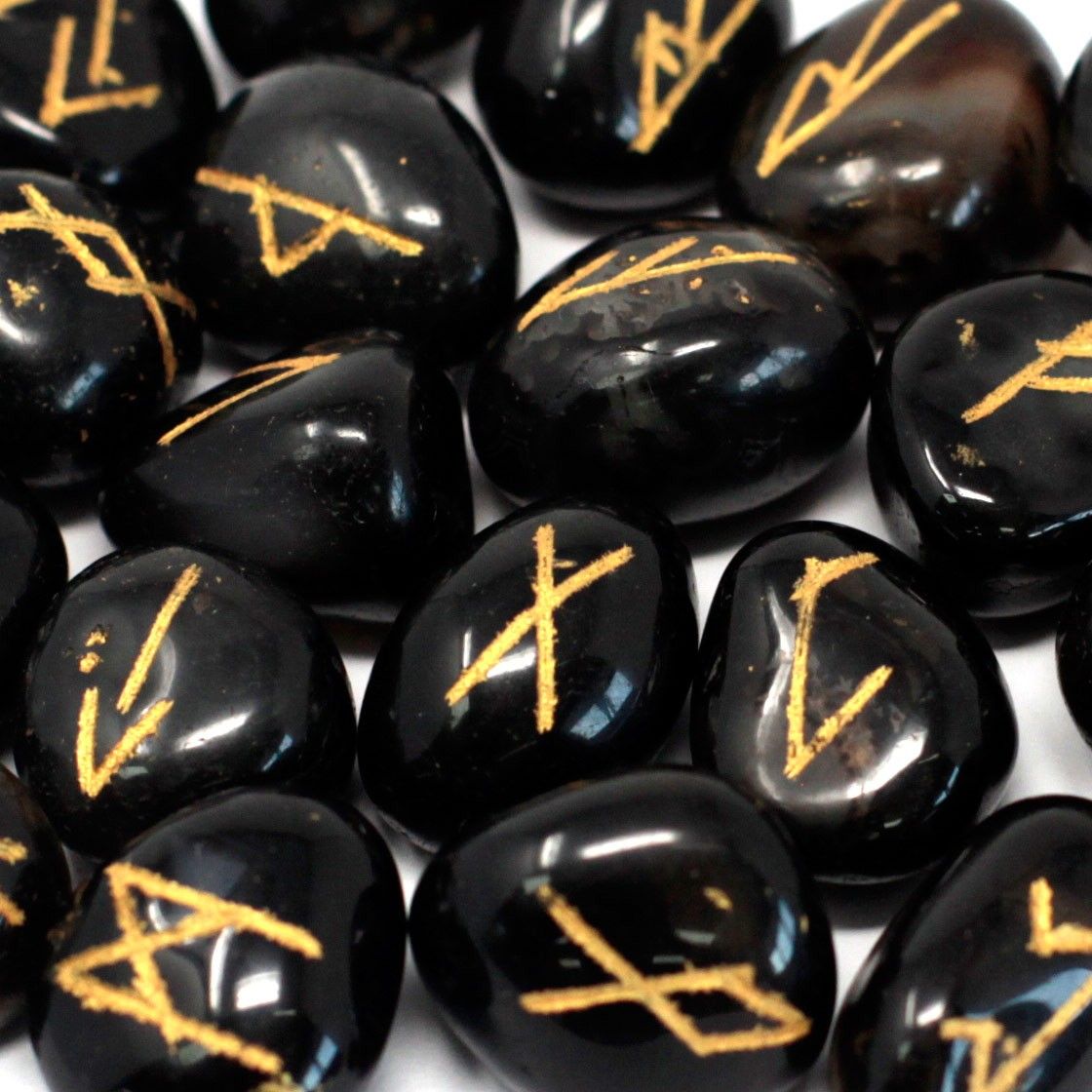 Indian Runes in Pouch - Black Onyx - Spiru-shop.nl