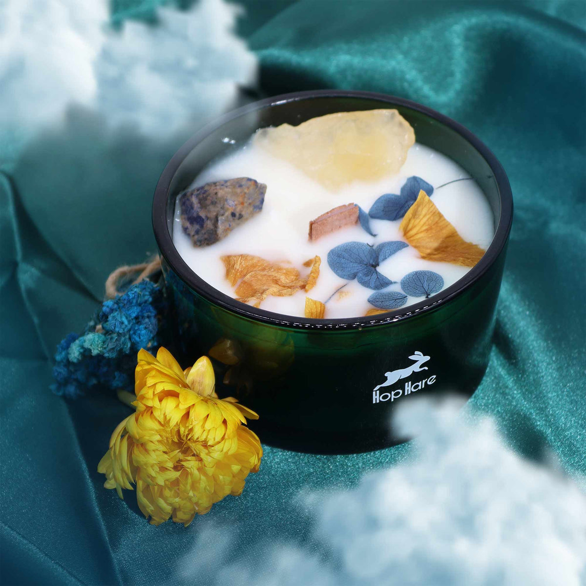 Hop Hare Crystal Magic Flower Candle - The Sun - Spiru-shop.nl