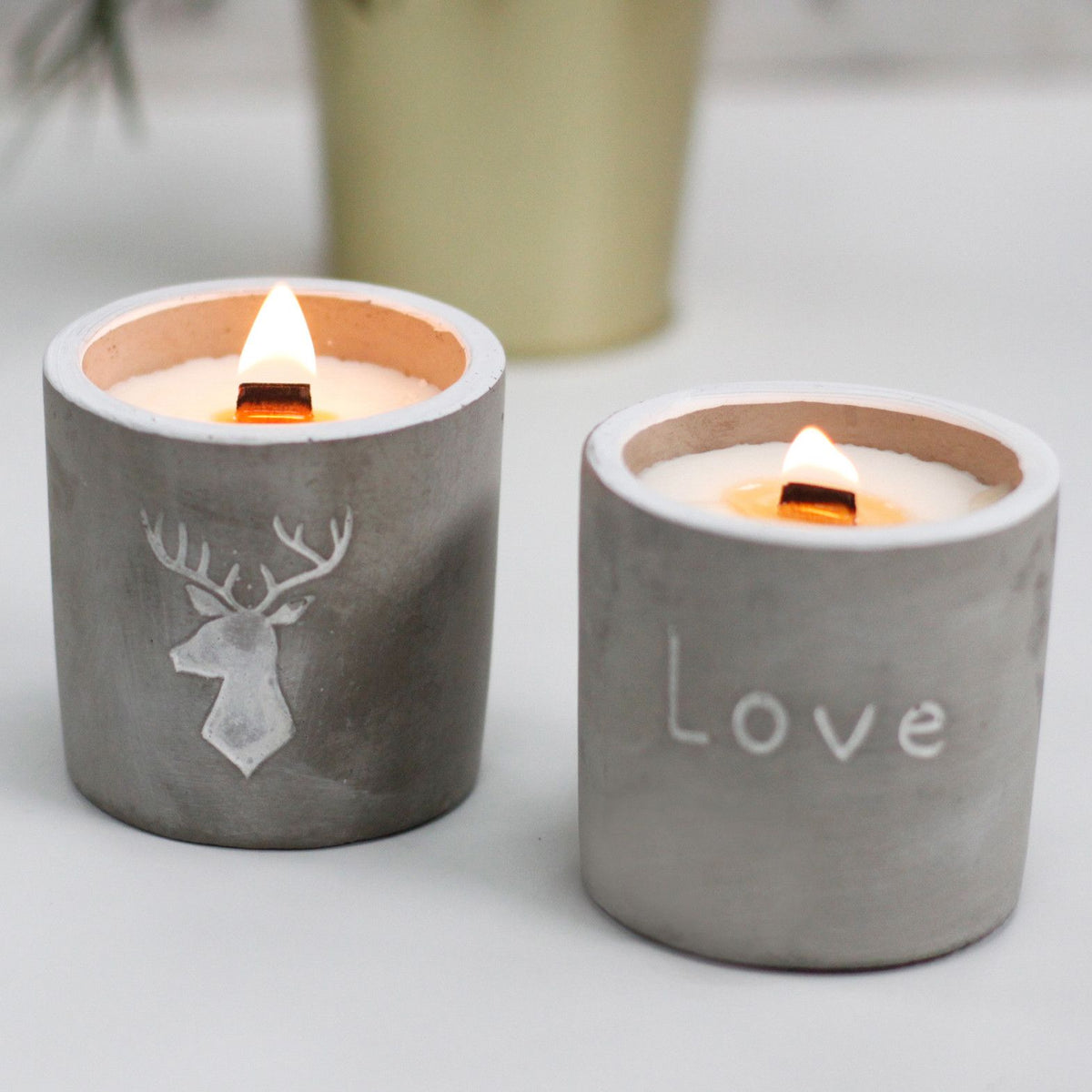 Med Concrete Soy Candle - Love - Purple Fig & Casis - Spiru-shop.nl