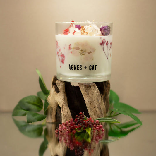 Agnes + Cat Botanical Soy Wax Candle - Roses of Sawrey - Spiru-shop.nl