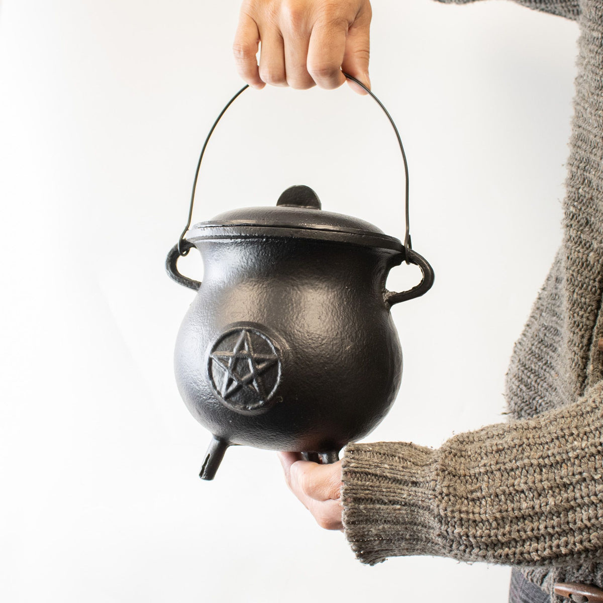 Extra Huge Cast Iron Cauldron with Pentagram 23x18cm (at least 4kg)