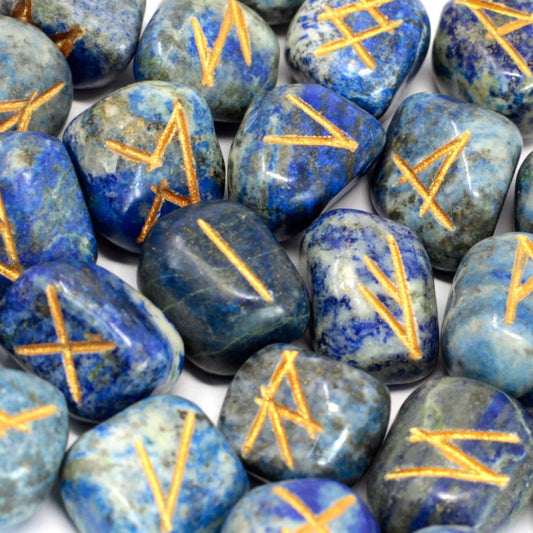 Runes Stone Set in Pouch - Lapis - Spiru-shop.nl