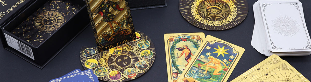 Pink Box Ruby Foil Tarot Card Gift Box Set - with booklet - Spiru-shop.nl